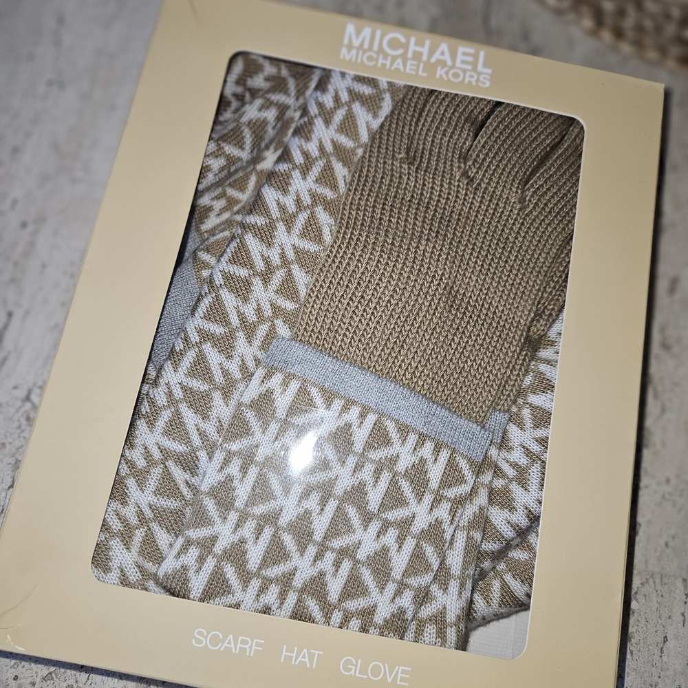 Michael Kors Tan and White Gloves